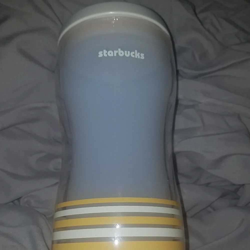 New yellow & white Starbucks 16 0z striped tumbler